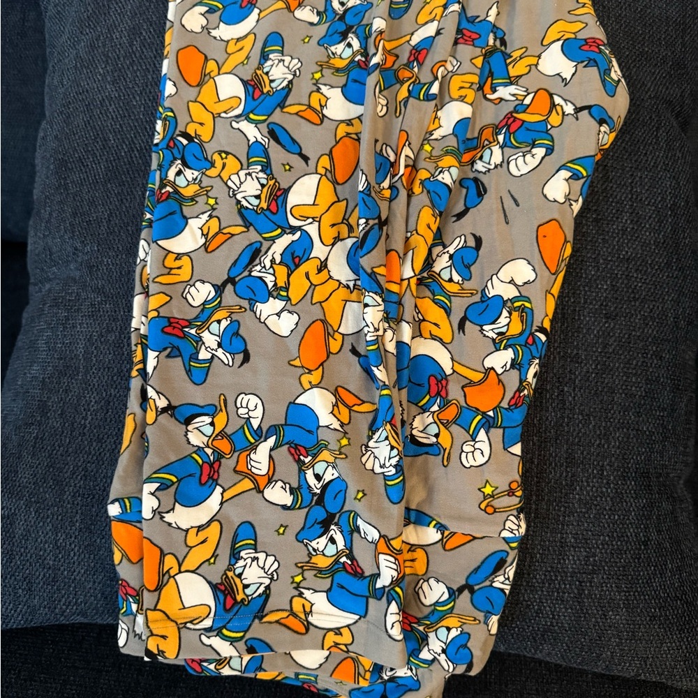 Lularoe Disney Donald Duck leggings